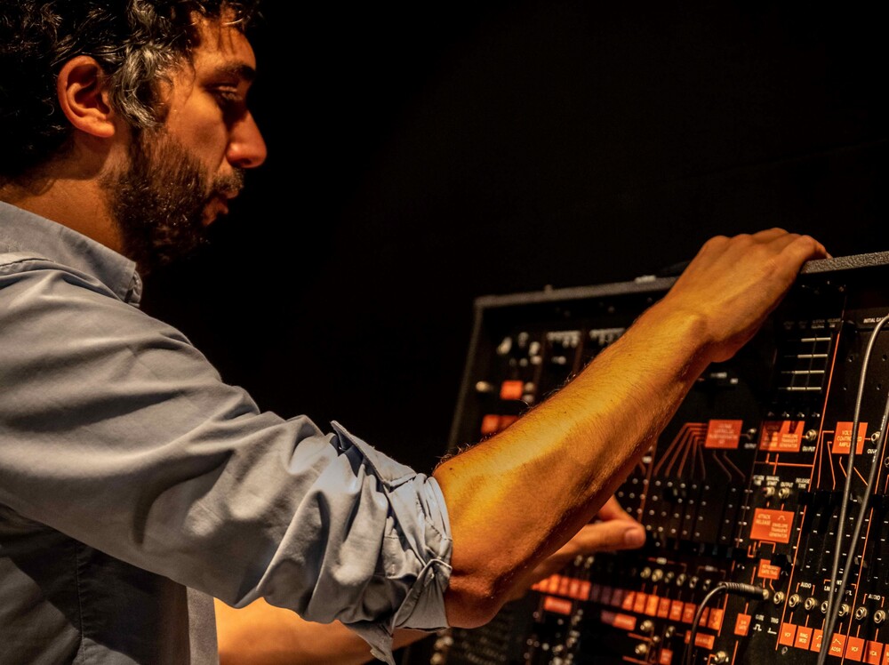 BY NIGHT "LIVE" - © Galerie des Galeries