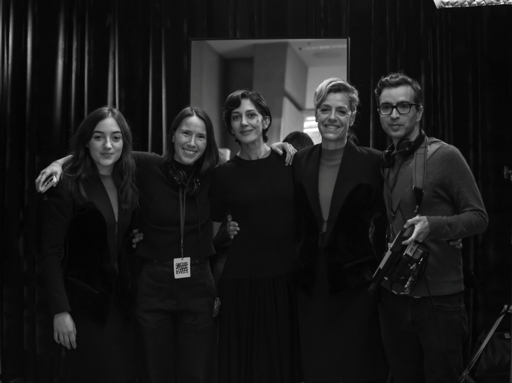 Deux personnes <BR> échangeant de la salive - © Galerie des Galeries