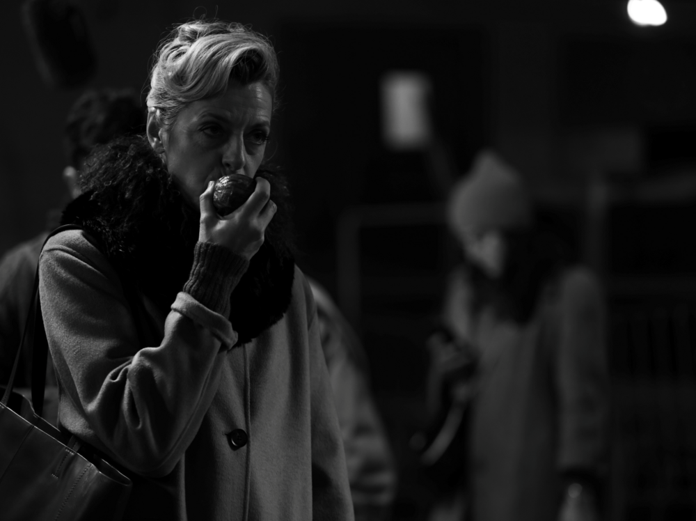 Deux personnes <BR> échangeant de la salive - © Galerie des Galeries