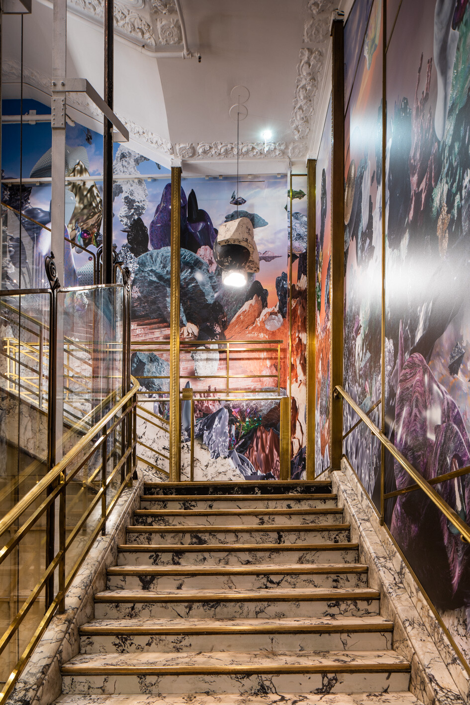 Stairway to Heavens - © Galerie des Galeries